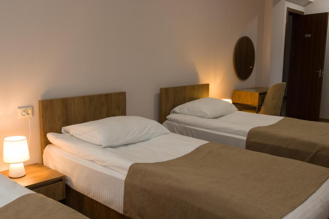Lileo Inn Hotel ميستيا المظهر الخارجي الصورة