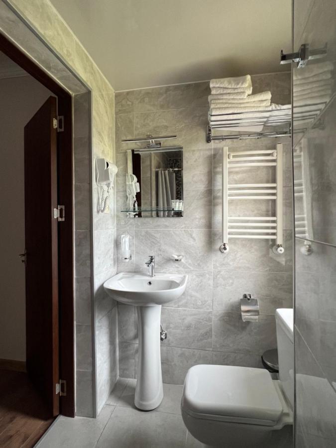 Lileo Inn Hotel ميستيا المظهر الخارجي الصورة